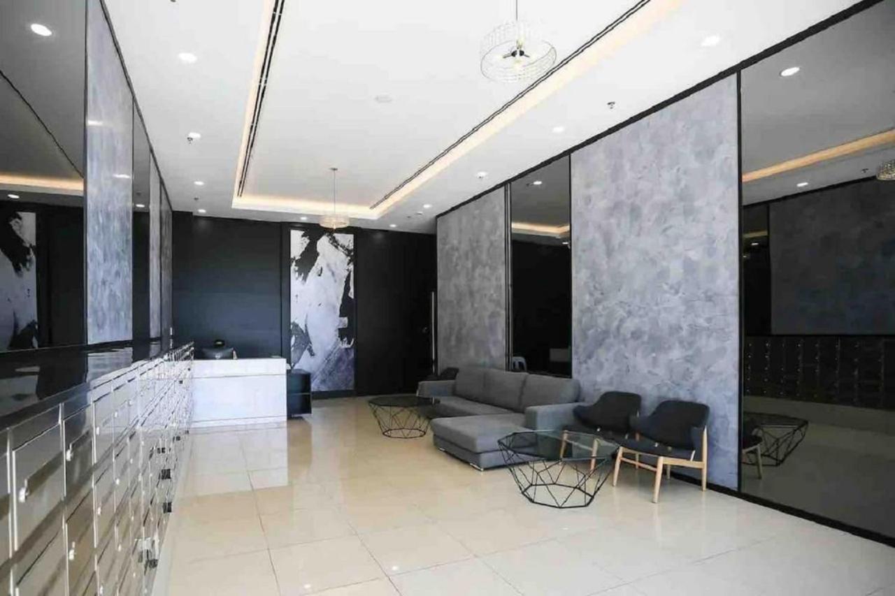 Tropicana 218 Macalister Netflix High Floor George Town Exterior photo